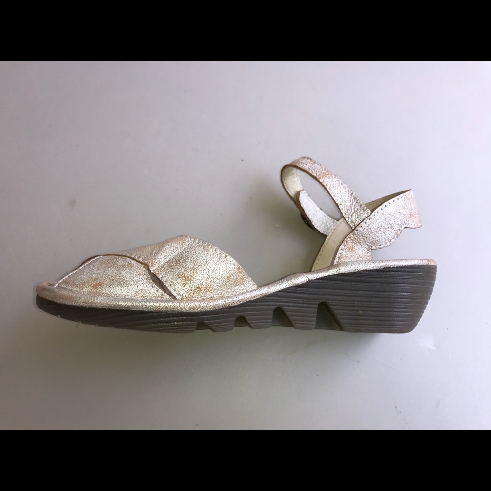 Fly London peep toe wedge 39